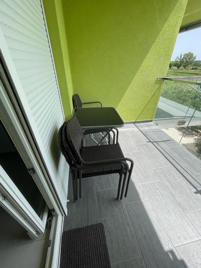 Apartmani Matko Nin Exterior photo