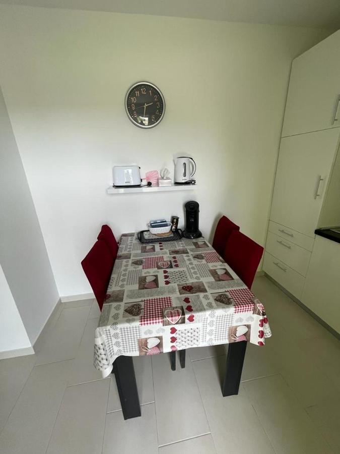 Apartmani Matko Nin Exterior photo